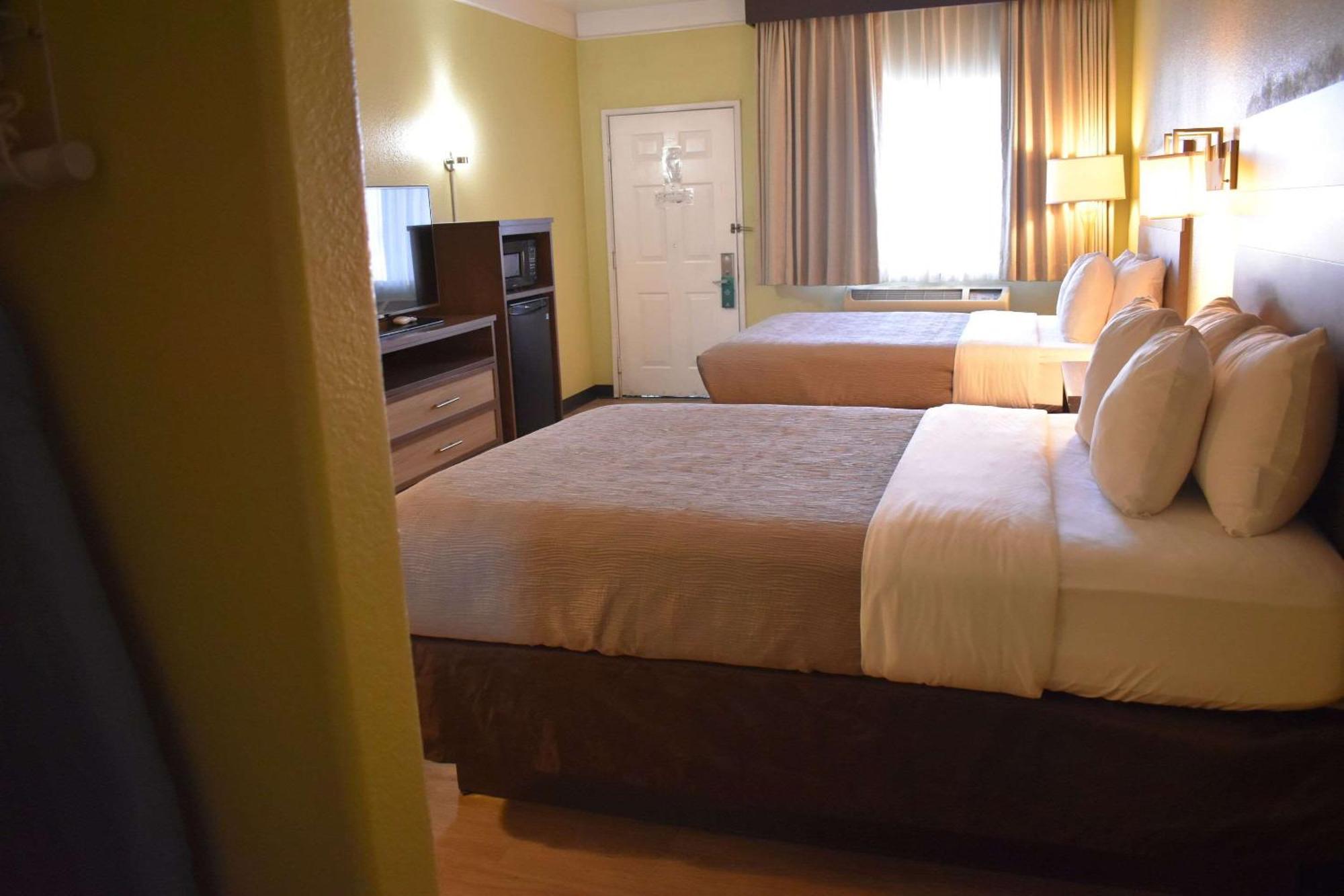 Quality Inn & Suites Gallup I-40 Exit 20 Dış mekan fotoğraf
