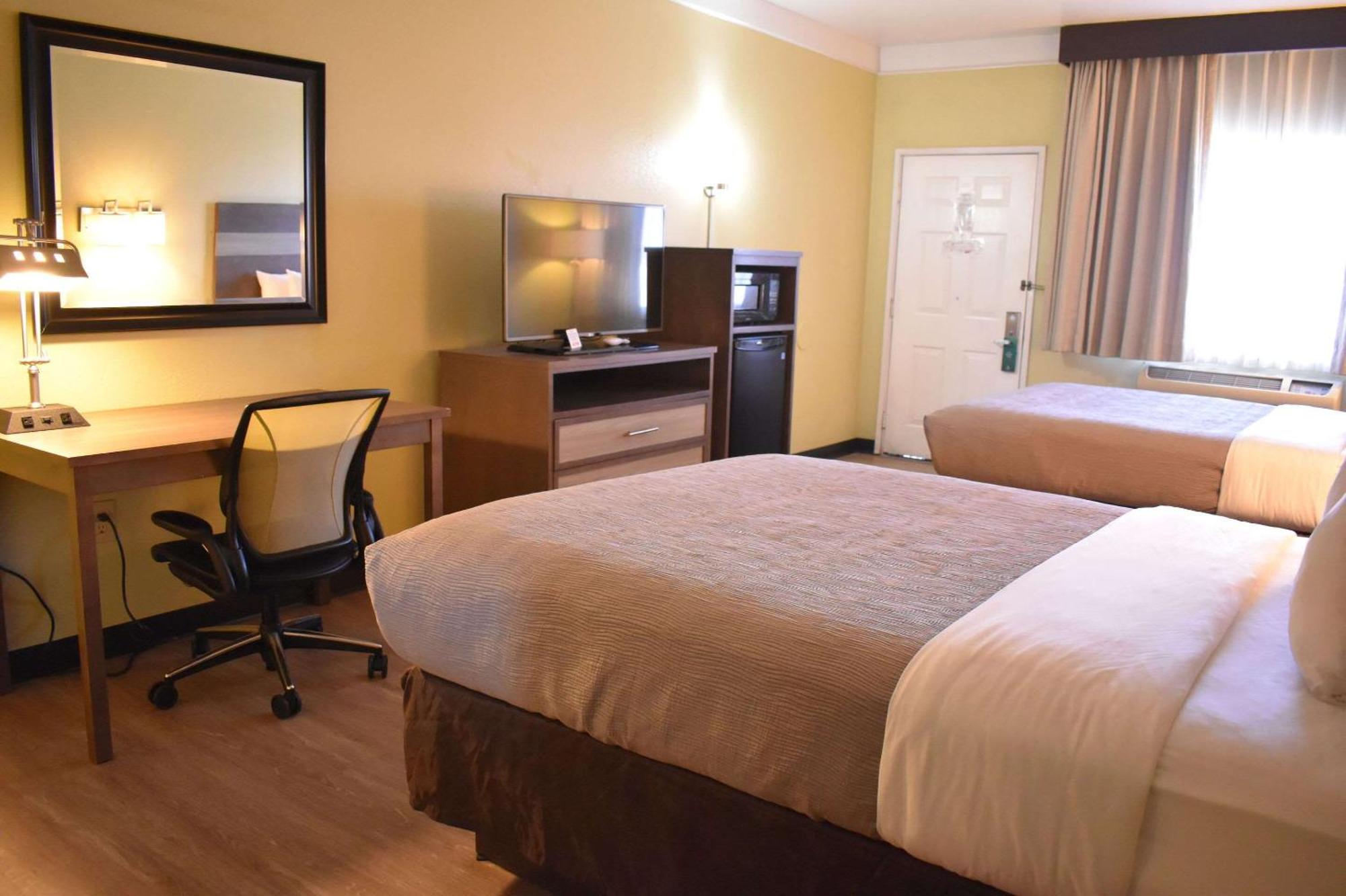 Quality Inn & Suites Gallup I-40 Exit 20 Dış mekan fotoğraf