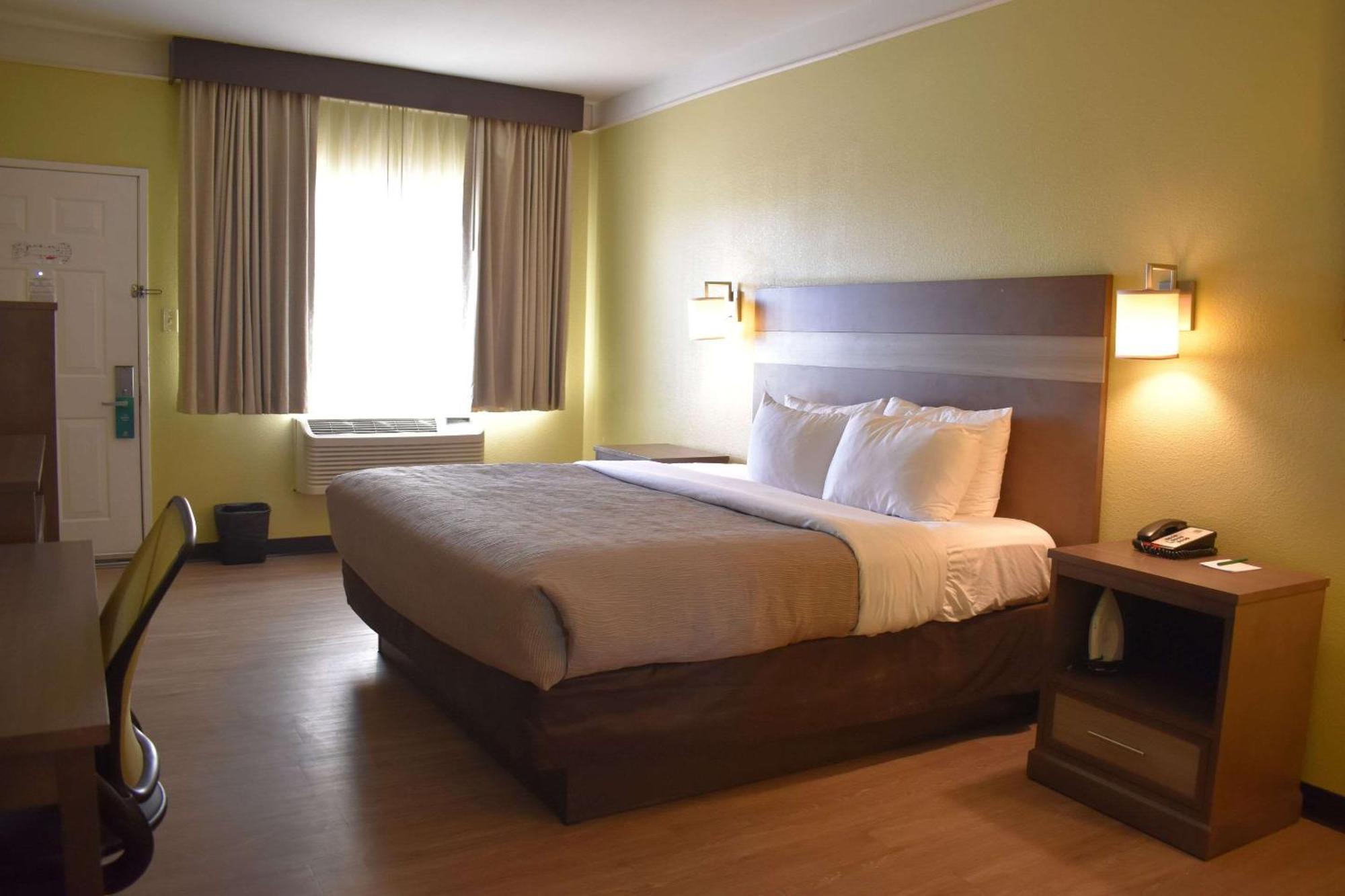 Quality Inn & Suites Gallup I-40 Exit 20 Dış mekan fotoğraf