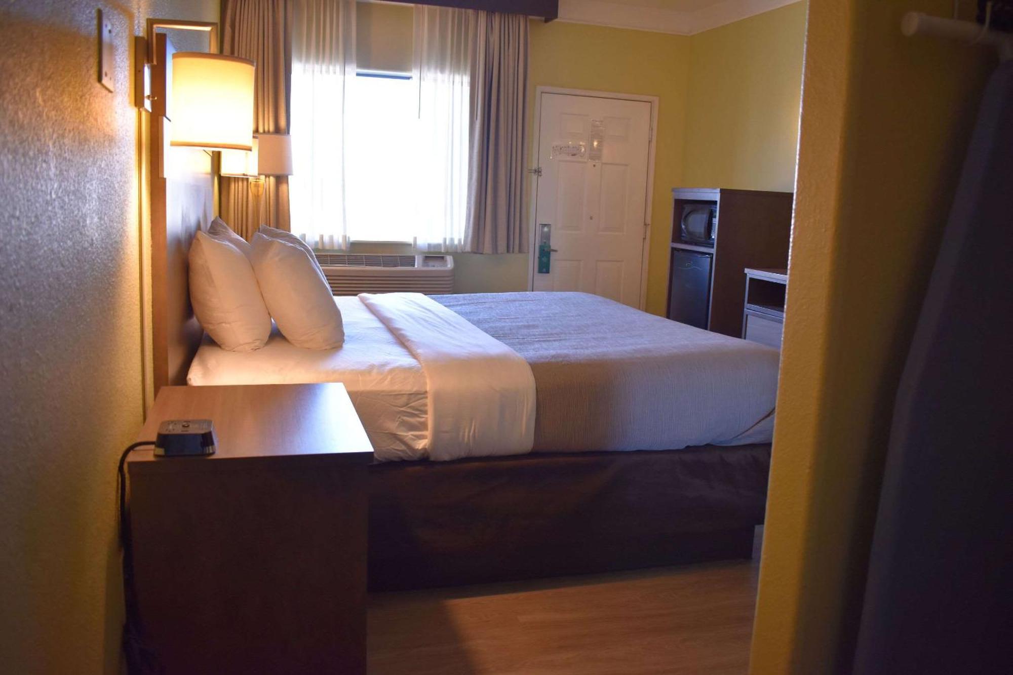 Quality Inn & Suites Gallup I-40 Exit 20 Dış mekan fotoğraf